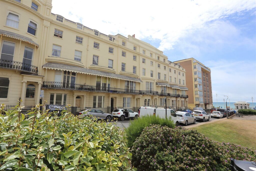 Regency Square, Brighton