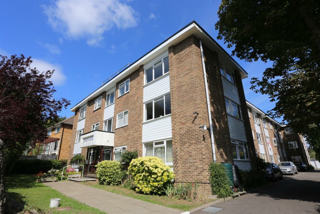Stamford Lodge, Cumberland Road